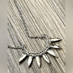 Women’s necklace/earrings set